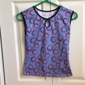 Cute sleeveless exercise top